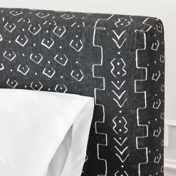 Nikki Chu - Platform Bed -furniture webimage 014084824 DTL2