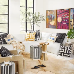 Rita Accent Table -furniture webimage Nikkichu LivingRoom 02 022223588 02 square